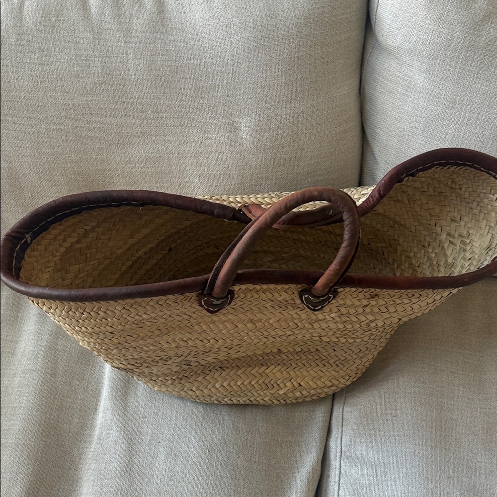 Source Unknown Tan and Brown Woven Tote from Mexico, leather handles, and trim. - Picture 5 of 6